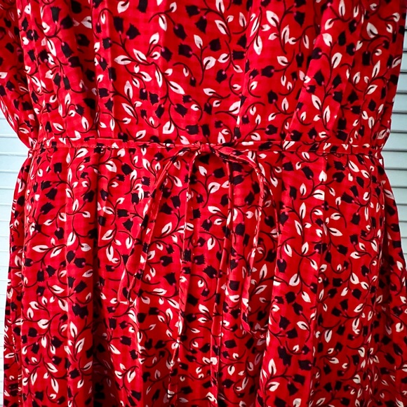 Who What Wear red/blk/wht high low ruffle sleeveless dress. NWT, never worn. - Picture 4 of 9